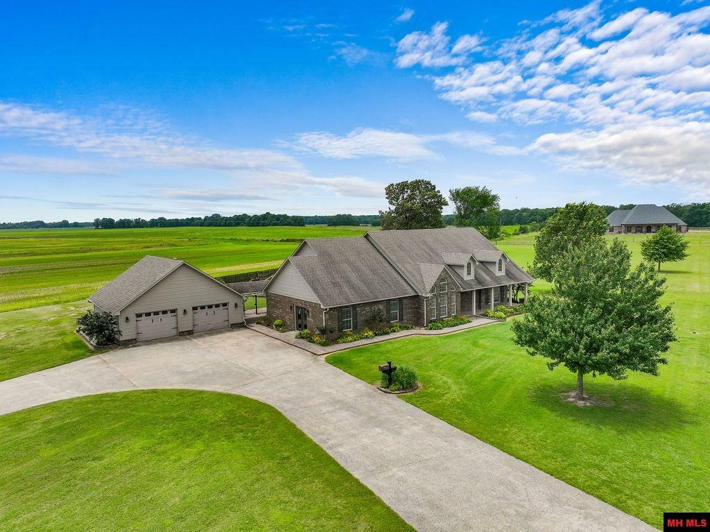 Property Photo:  129 Village Creek Dr  AR 72112 
