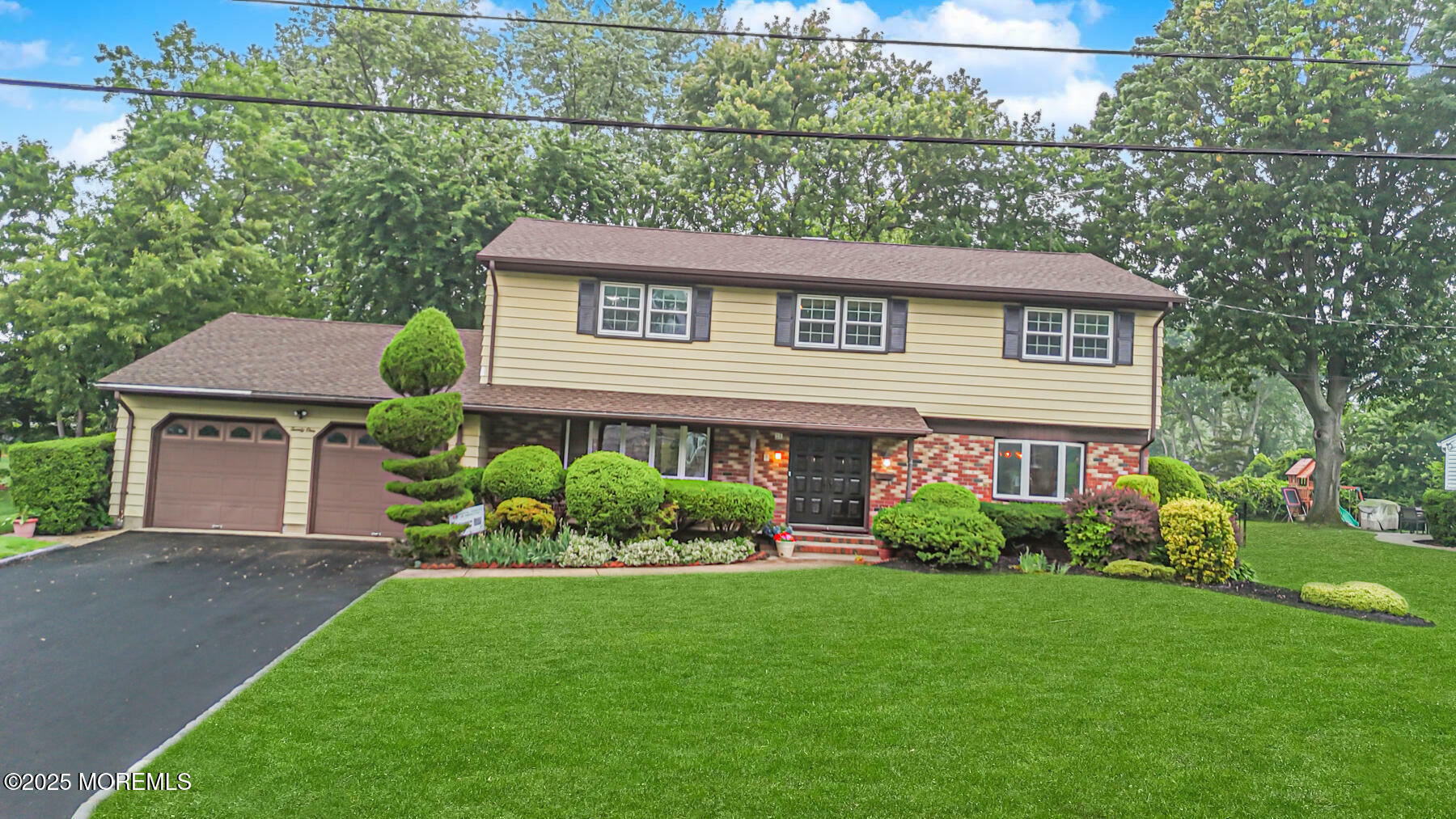 Property Photo: 21 Green Hills Road NJ 08816