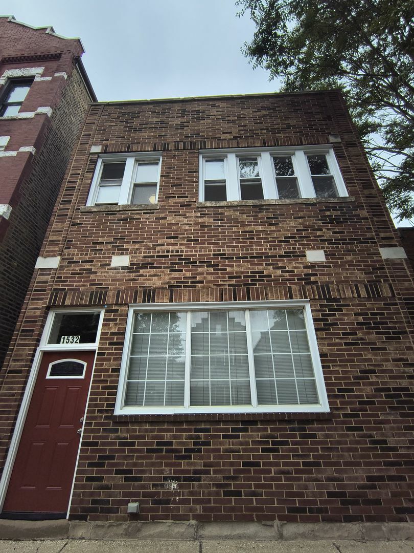 Property Photo:  1532 W 19th Street 2R  IL 60608 