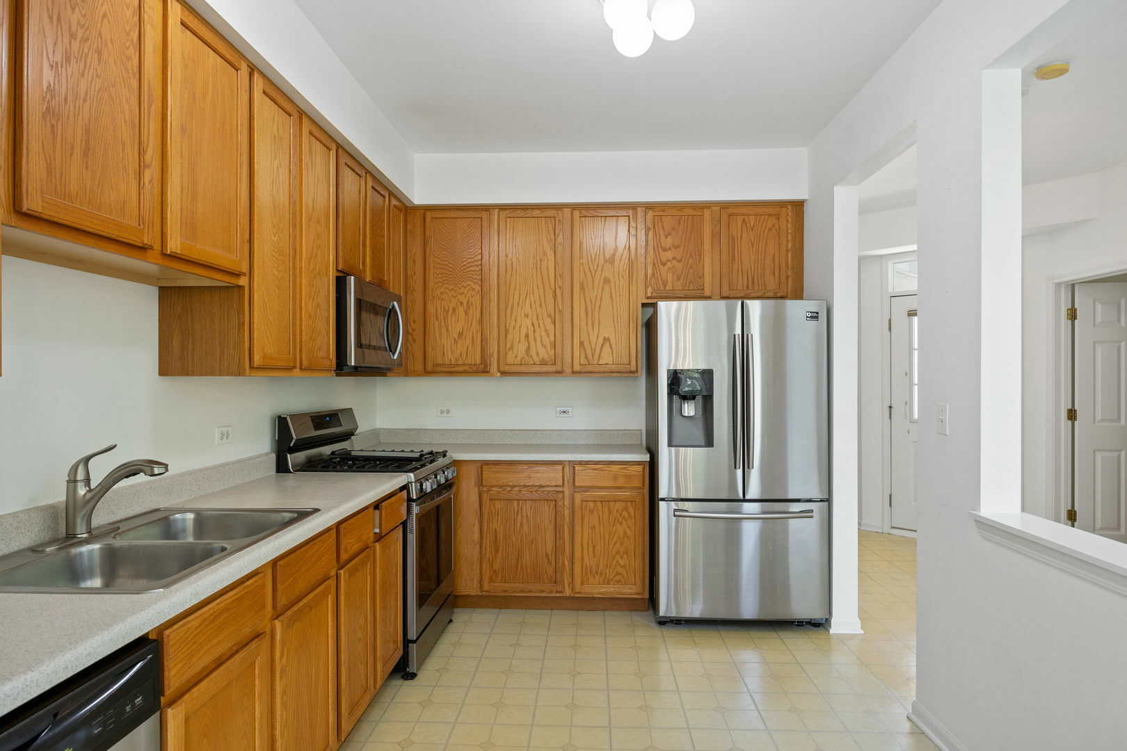 Property Photo: 2311 Sheehan Drive IL 60564