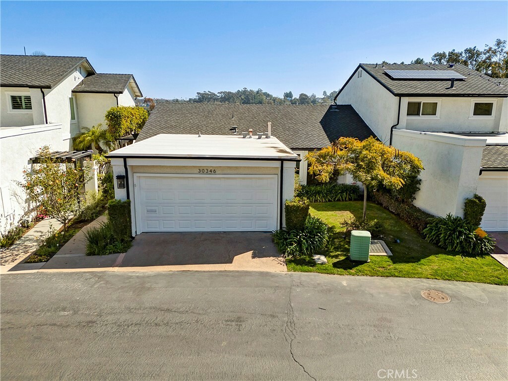 Property Photo: 30346 Via Reata CA 92677