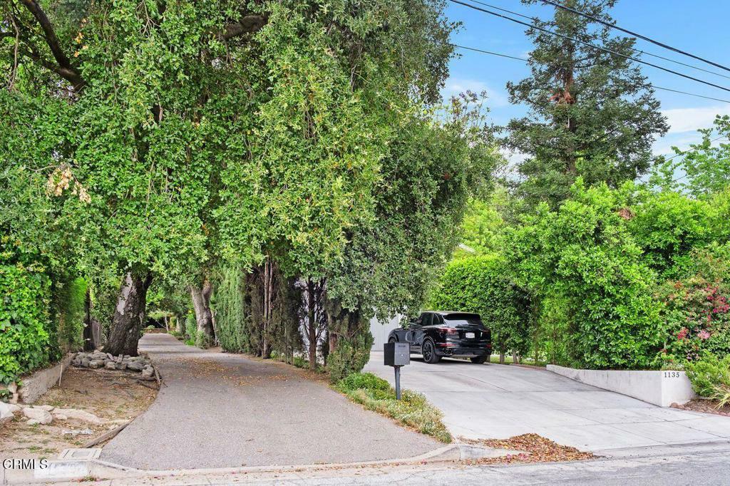 Property Photo: 1139 Fairview Drive CA 91011
