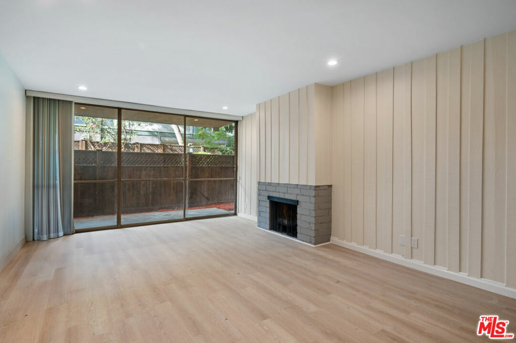 Property Photo: 6605 Green Valley Circle 109 CA 90230
