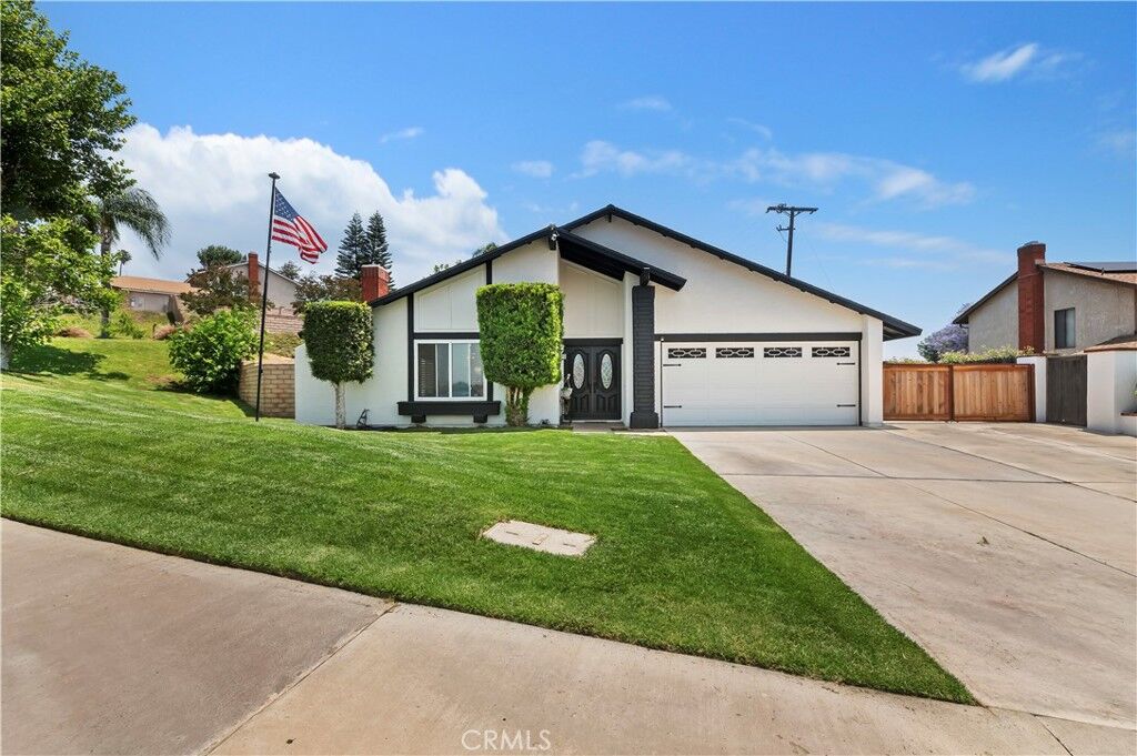 Property Photo: 5996 Winncliff Drive CA 92509