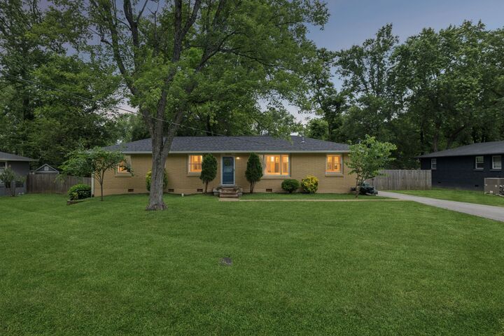 Property Photo: 5044 Suter Dr TN 37211