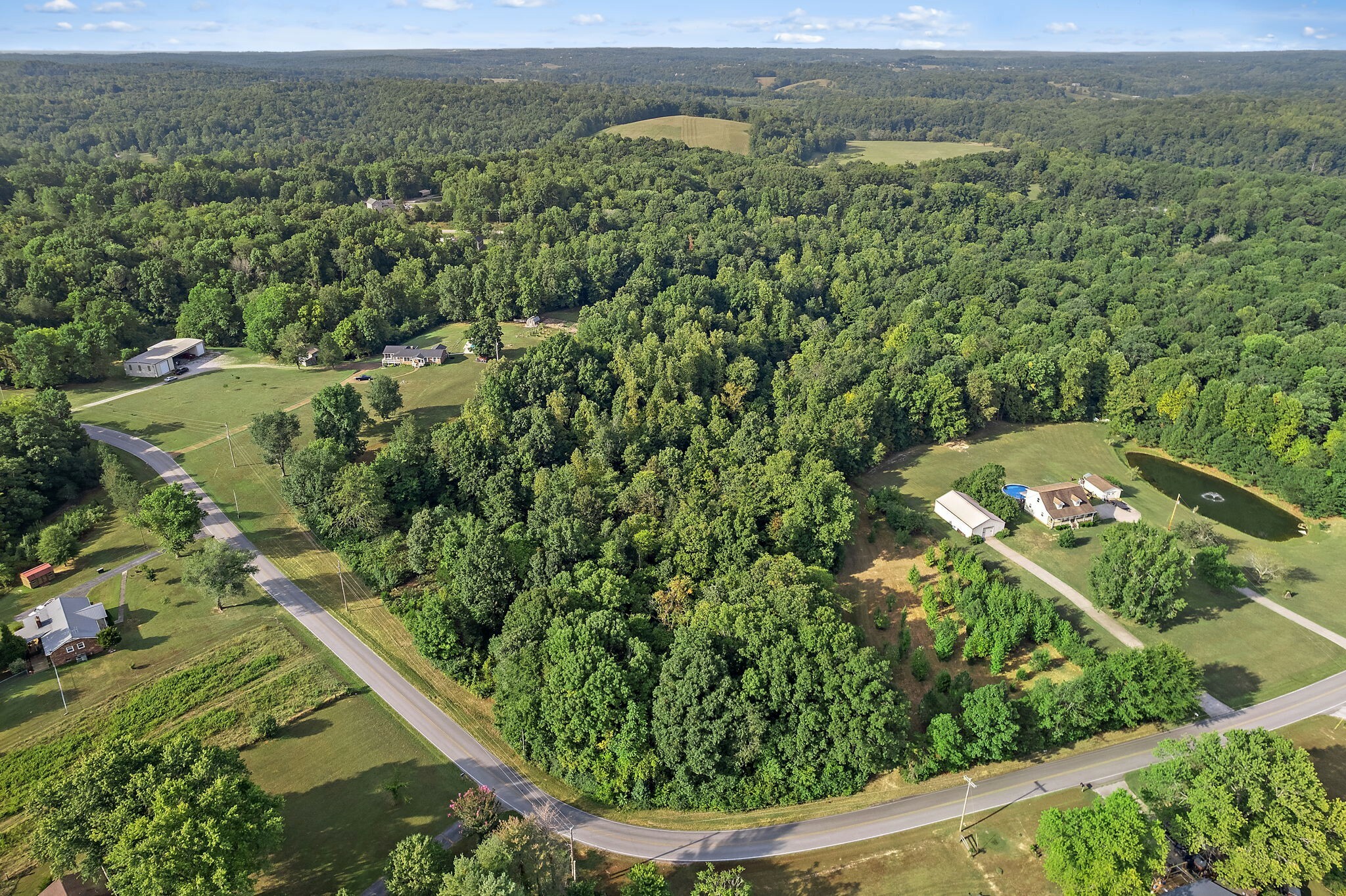 Property Photo: 2 Old County House Rd TN 37187