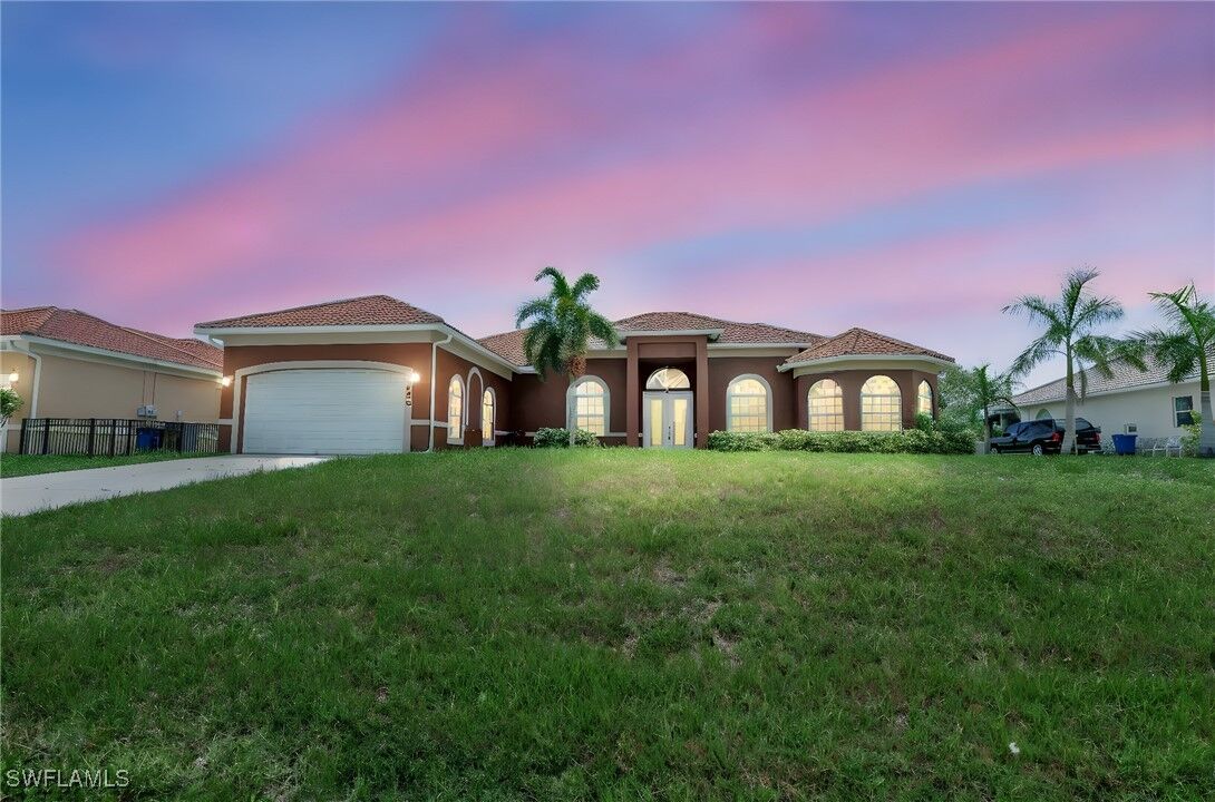 Property Photo: 680 Mirror Lakes Court FL 33974