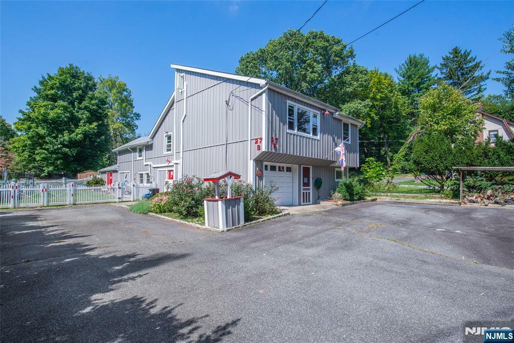Property Photo:  27B Taylortown Road  NJ 07045 