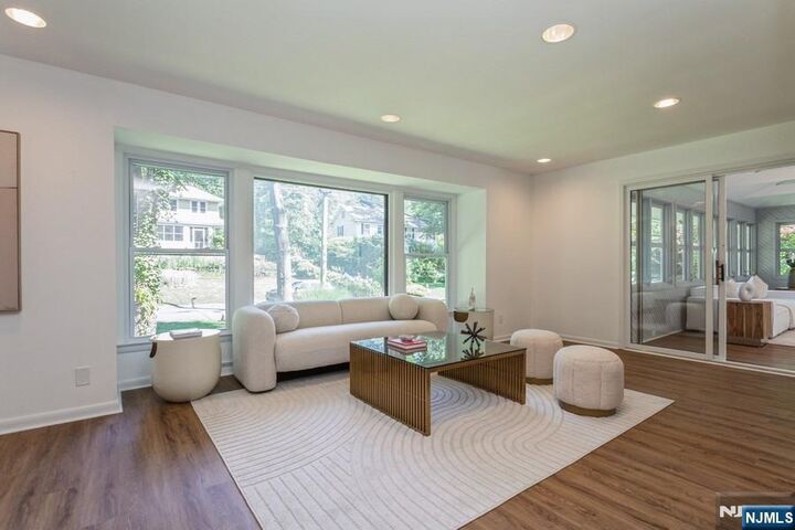 Property Photo:  11 Maple Avenue  NJ 07627 