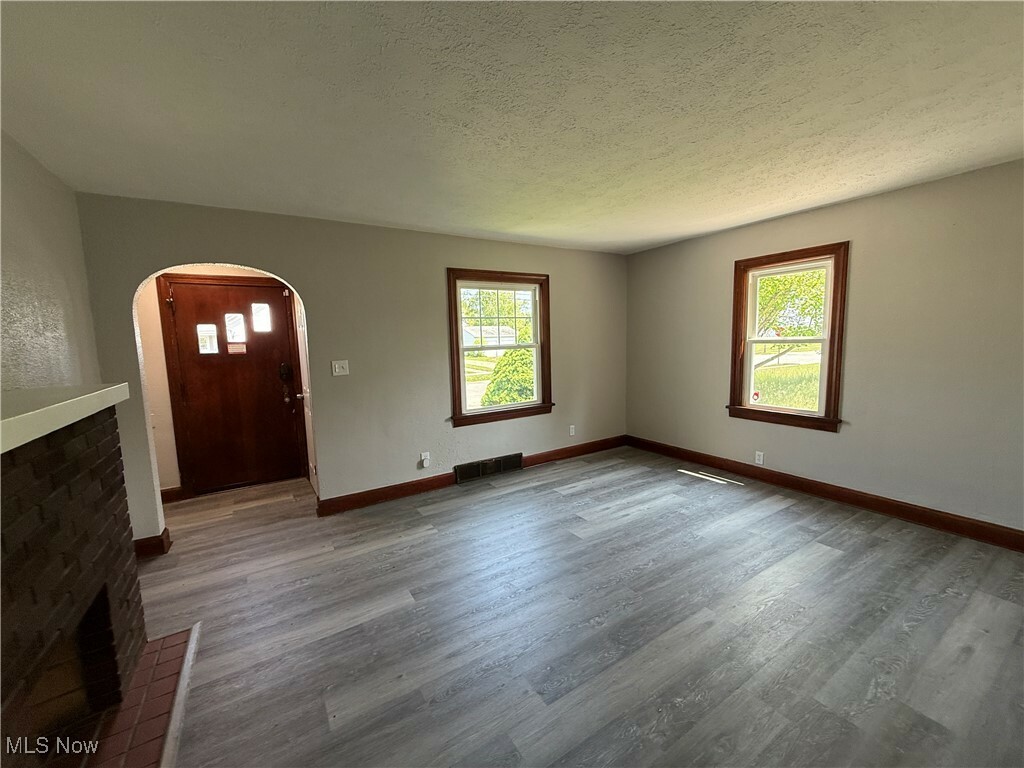 Property Photo: 1509 W 20th Street OH 44052