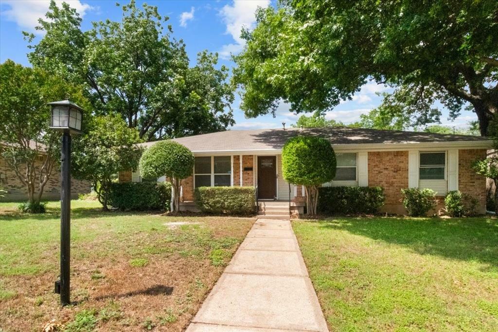Property Photo: 207 McMurry Avenue TX 75116