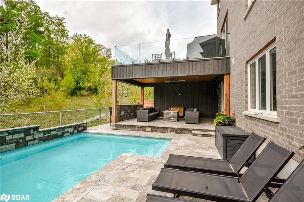 Photo de la propriété: 61 Muirfield Drive Drive ON L4N 6J9