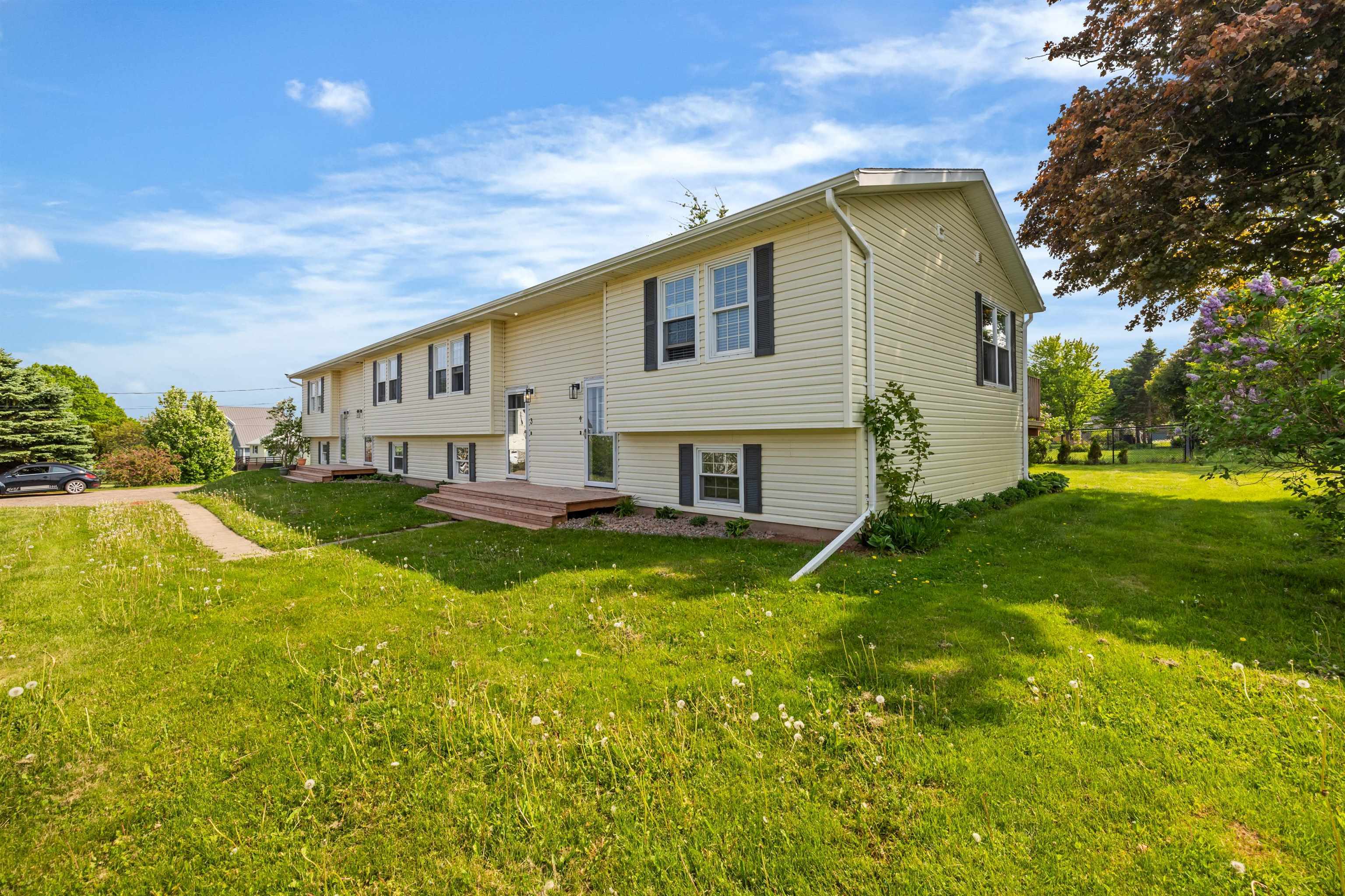 Property Photo: 14 Marshall Street 4 PE C0A 1X0
