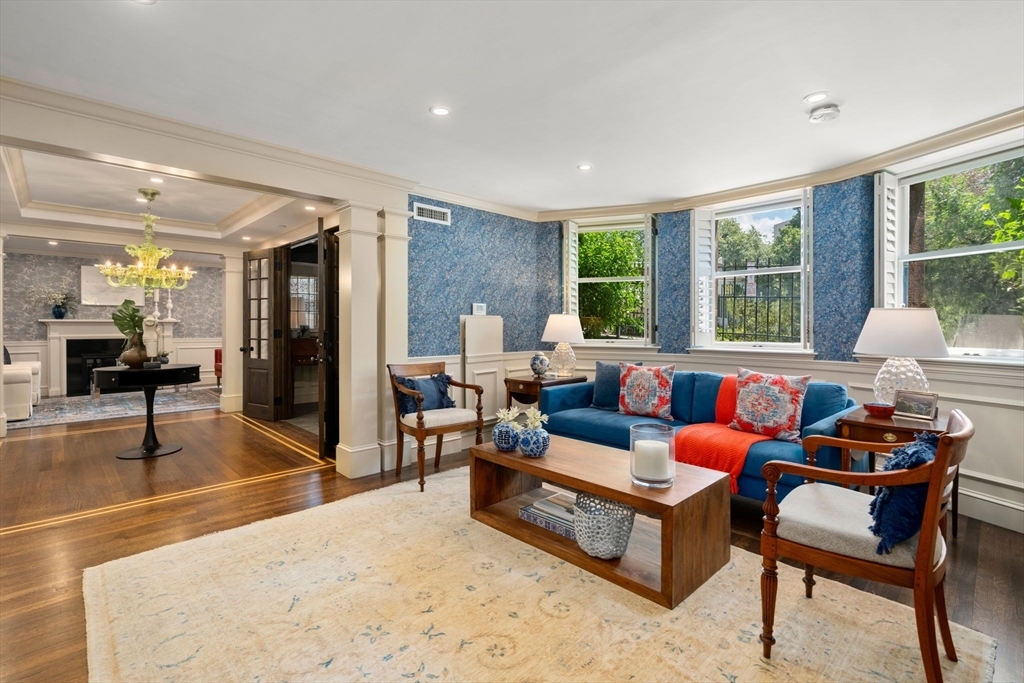 Property Photo:  34.5 Beacon Street 1  MA 02108 