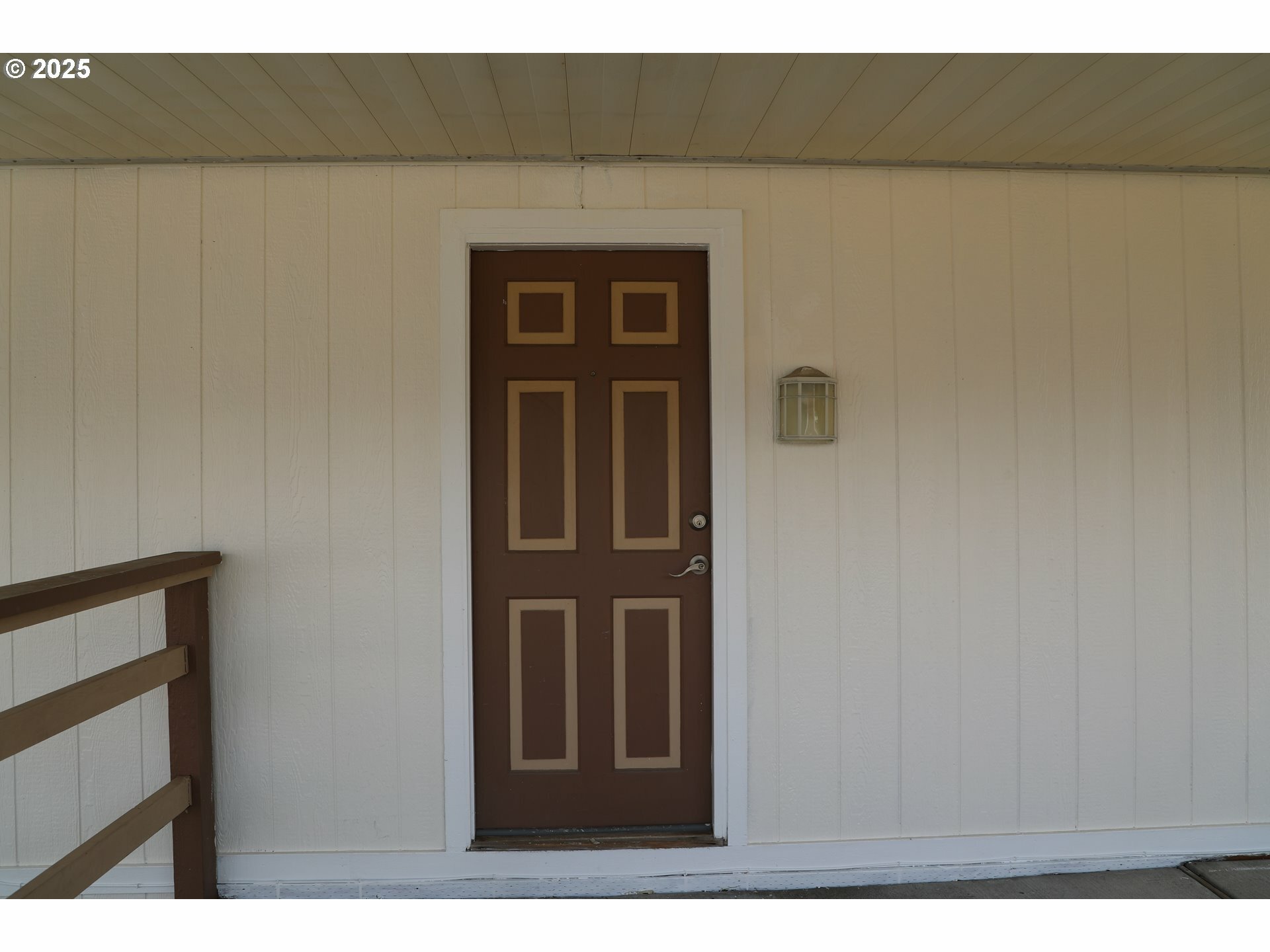 Property Photo: 11402 SW Royal Villa Dr OR 97224
