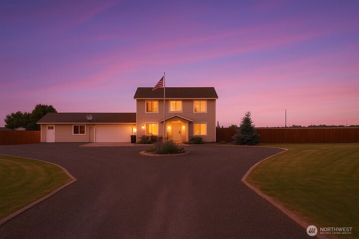 2352 W Covey Drive  Othello WA 99344 photo