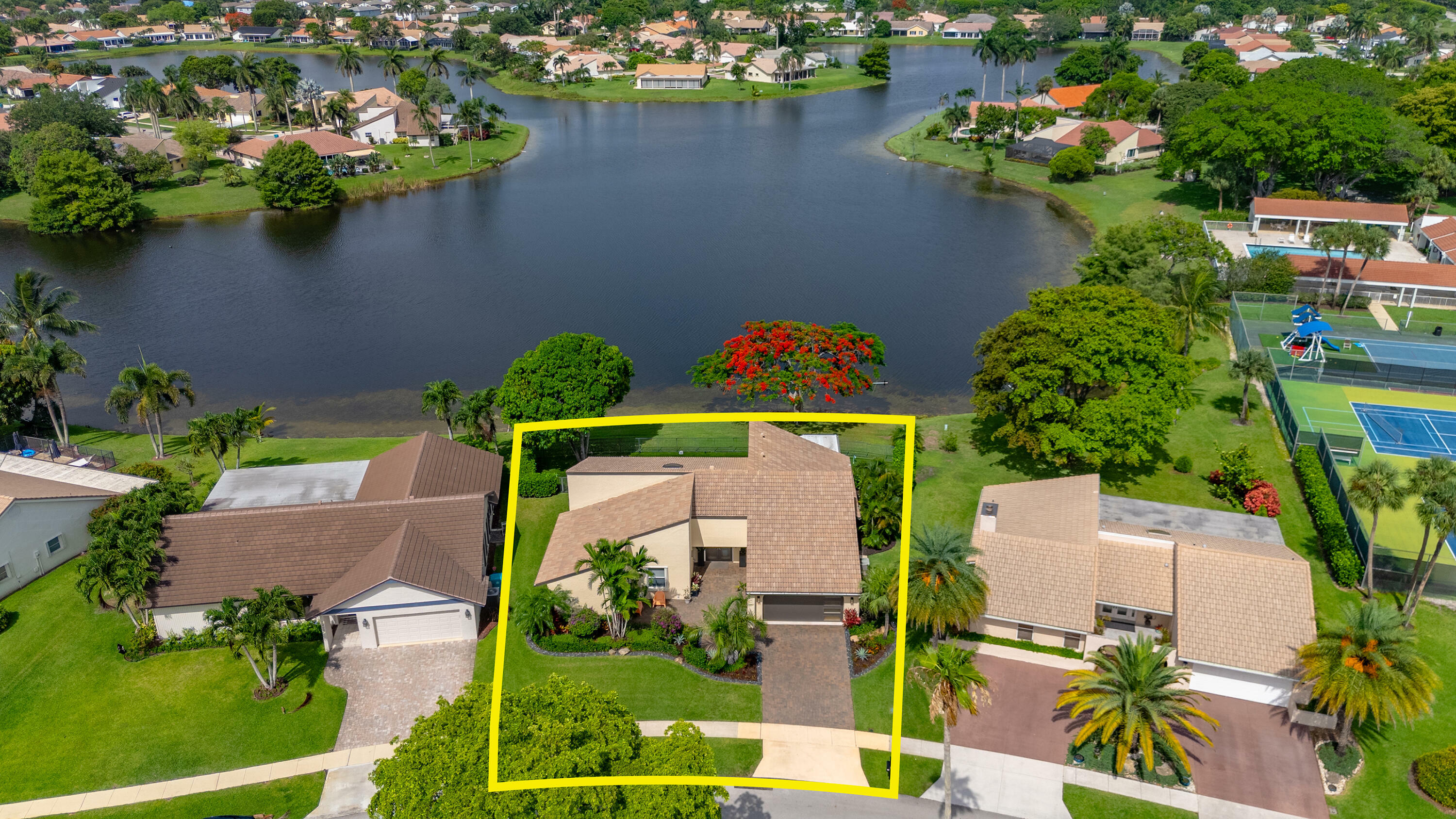 Property Photo: 2407 SW 23rd Cranbrook Drive FL 33436