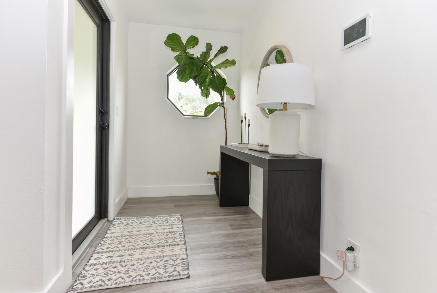 Property Photo:  700 SW 4th Street  FL 33486 