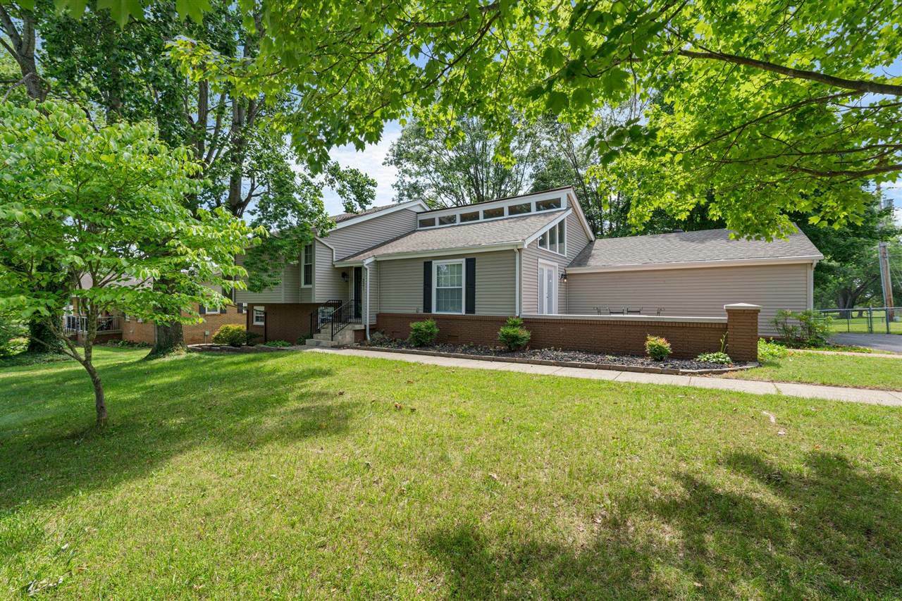 Property Photo: 221 Dorchester Drive KY 42103