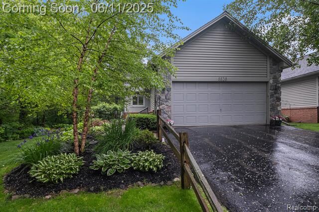 Property Photo: 8838 Cedar Lane MI 48348