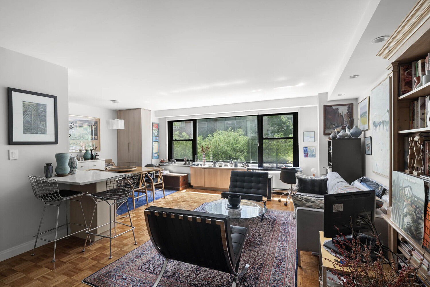Property Photo:  1065 Park Avenue 3B  NY 10128 