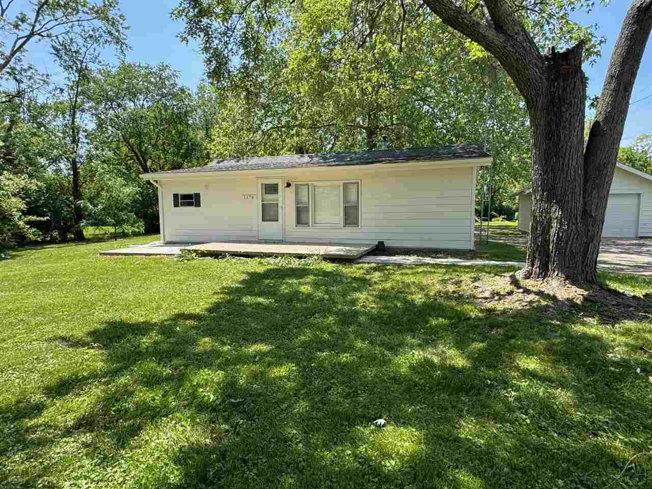 Property Photo:  1176 - 1178 Rice Road  IN 47330 