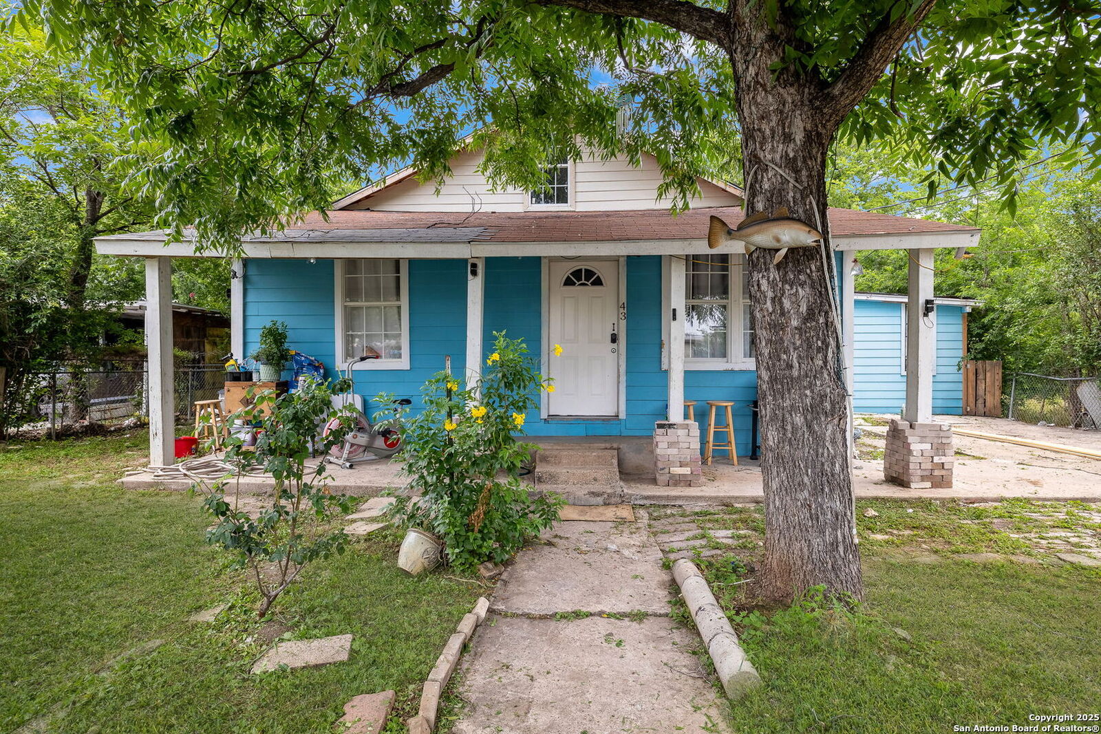 Property Photo:  43 Leroux  TX 78207 