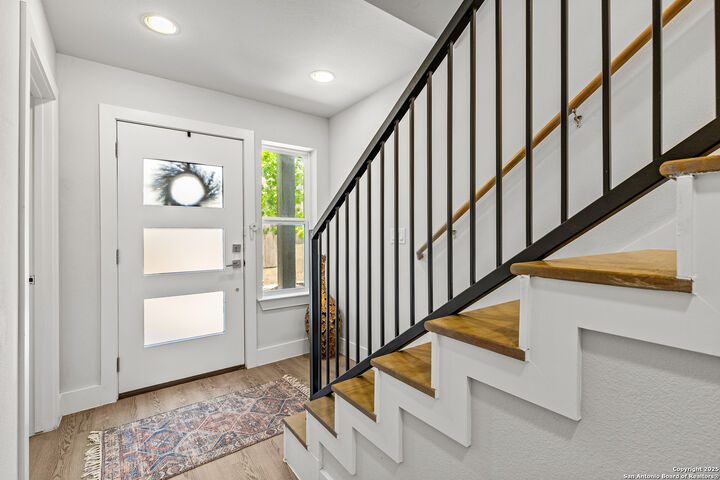 Property Photo: 415 Ira Ave Unit 2102 TX 78209