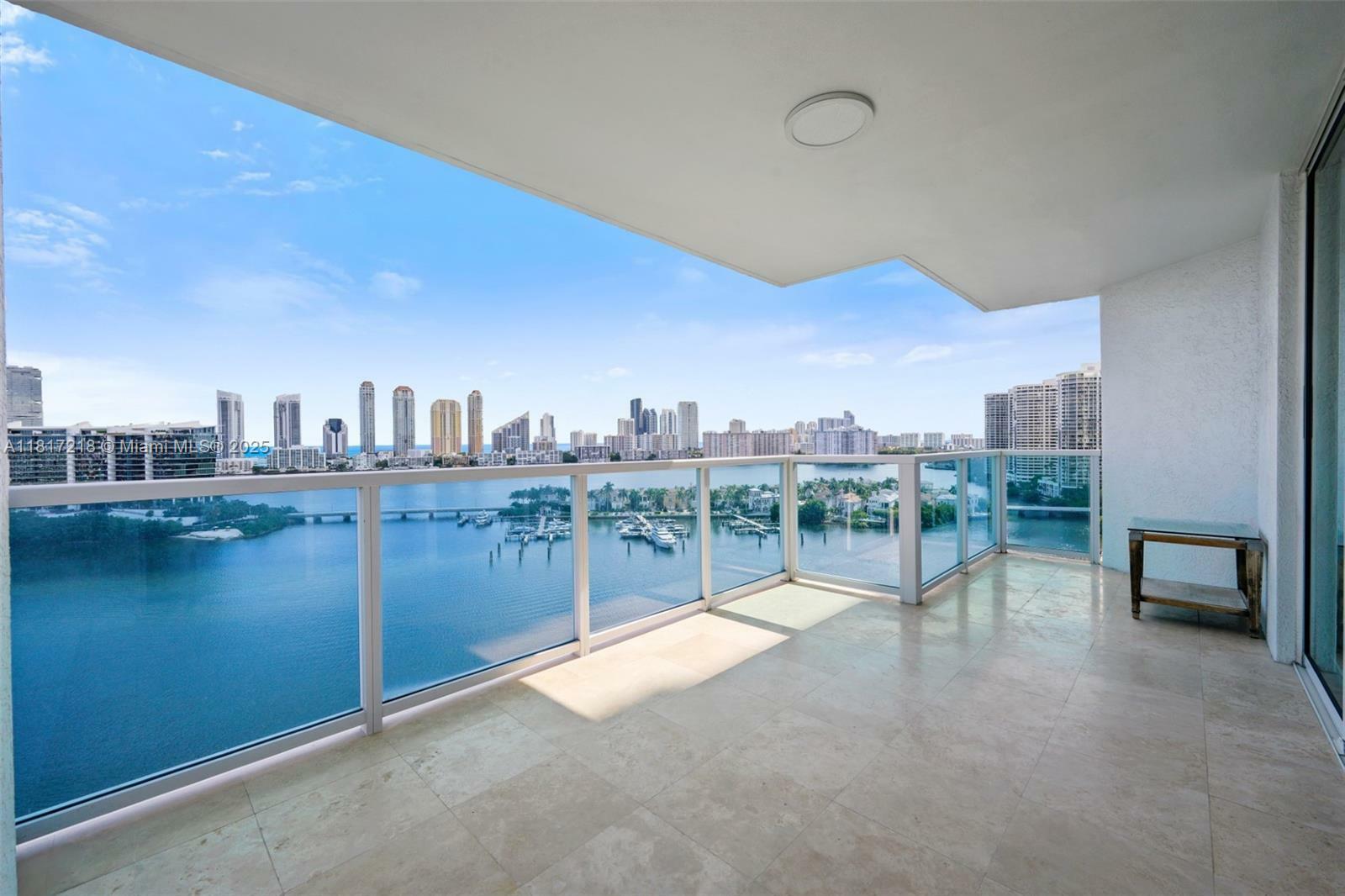 Property Photo: 3201 NE 183rd St 1702 FL 33160