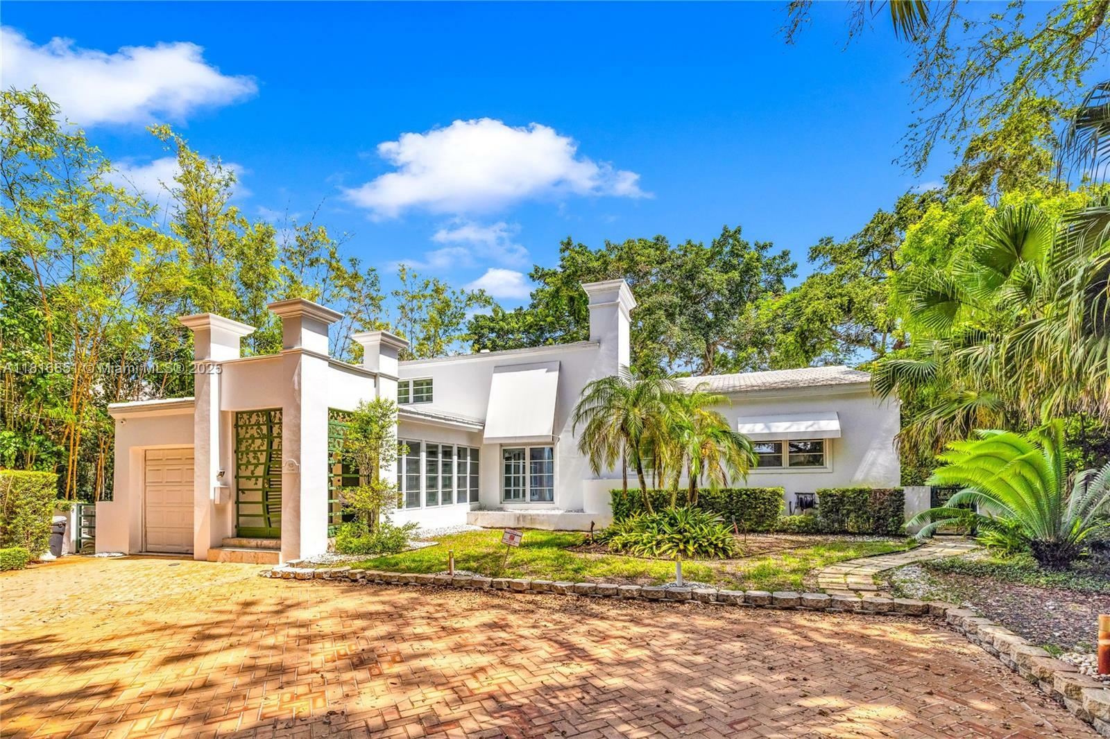 923 Catalonia Ave  Coral Gables FL 33134 photo