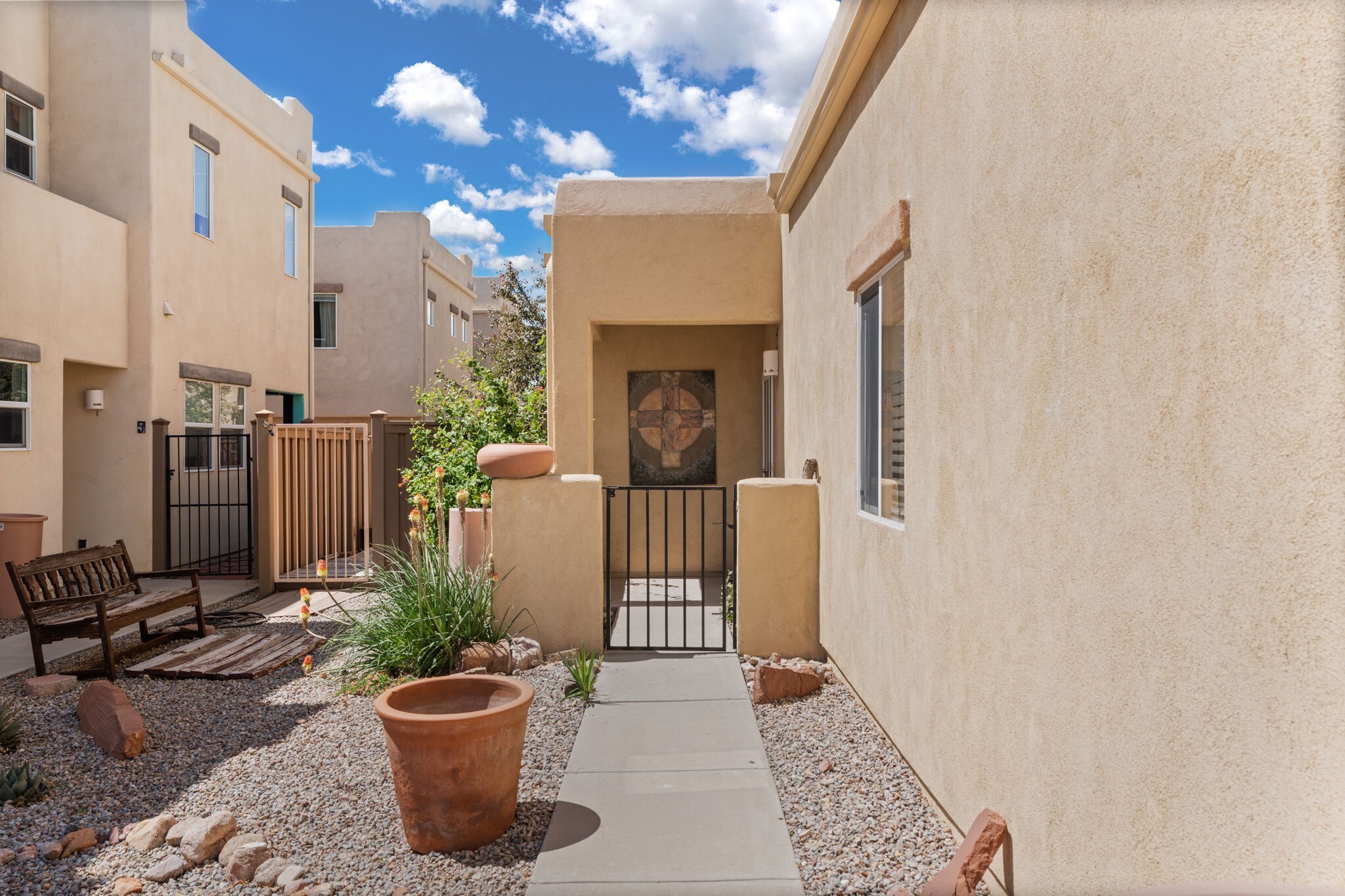 Property Photo:  3 Canyon Cliff Dr  NM 87508 