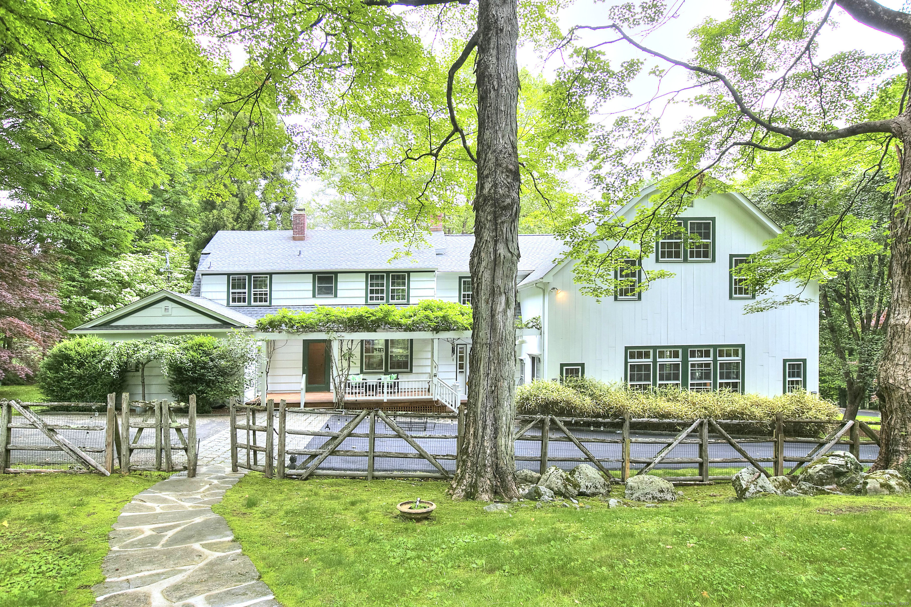 Property Photo:  481 Ridgefield Road  CT 06897 