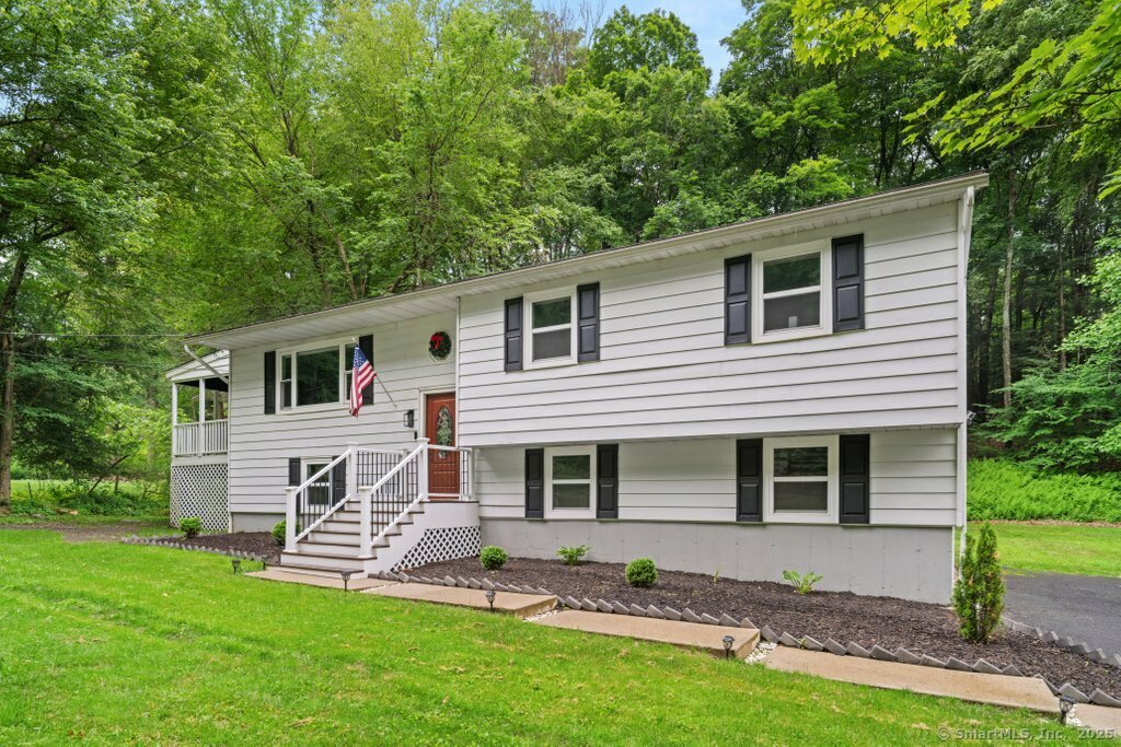 17 Valley Field Road South  Newtown CT 06482 photo