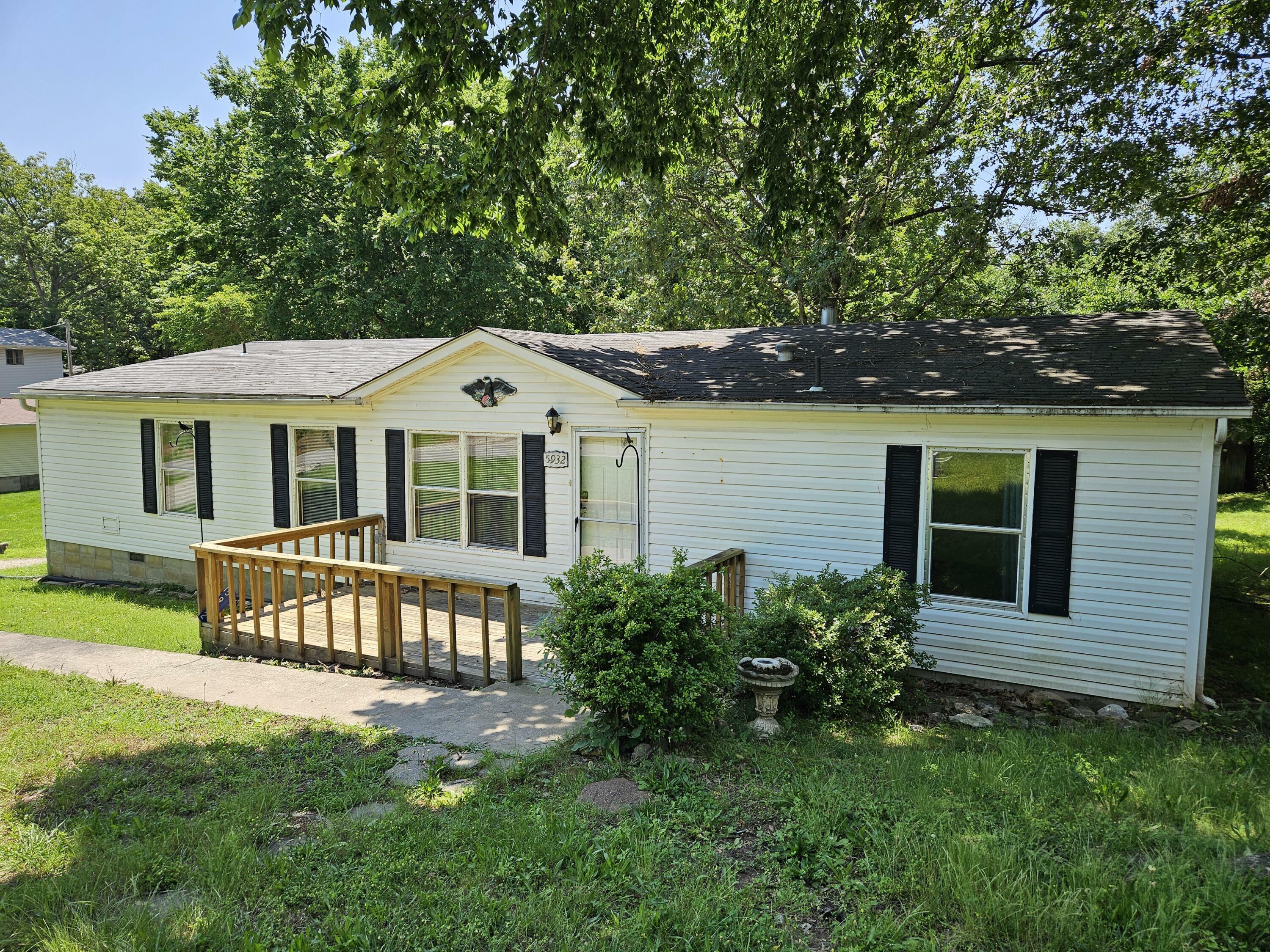 Property Photo: 5932 Joe Bald Road MO 65686