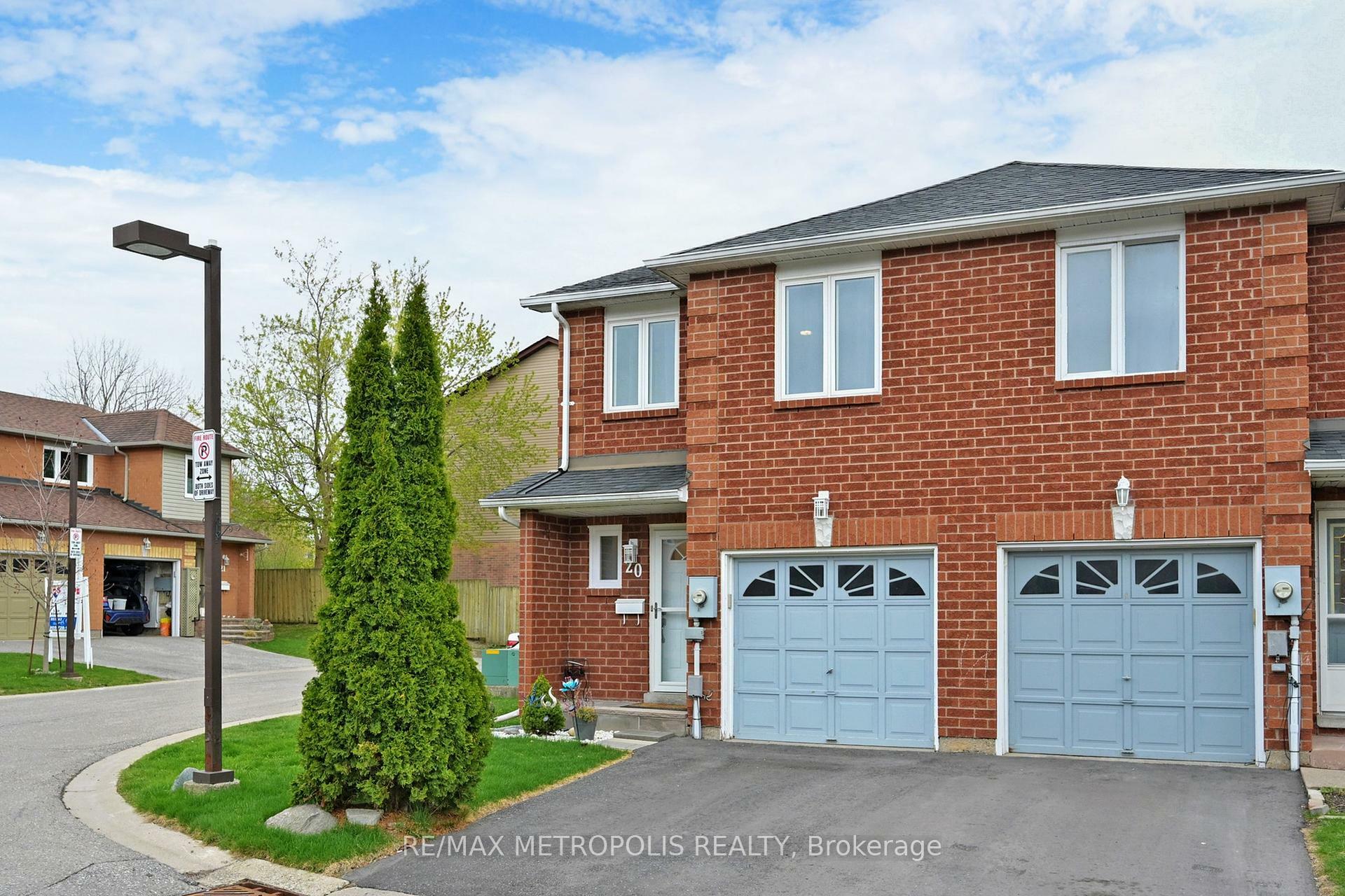 Photo de la propriété: 811 Wilson Road N 20 ON L1G 7Z5