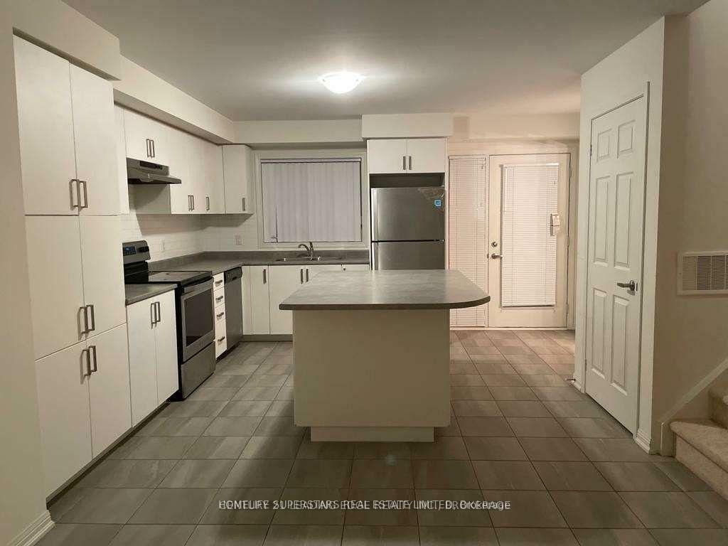 Property Photo:  1 Beckenrose Court 51  ON L6Y 6G2 