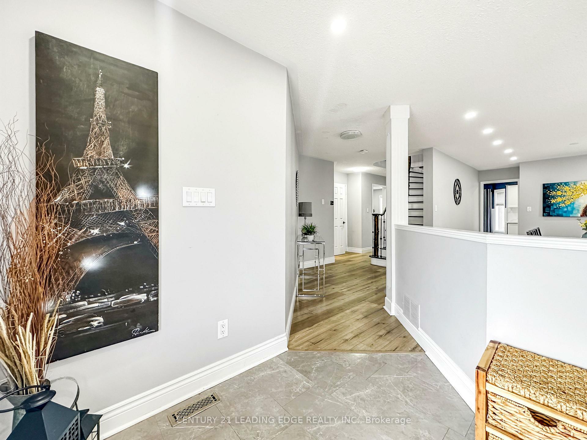 Property Photo: 91 Perryview Drive ON L9L 1T6
