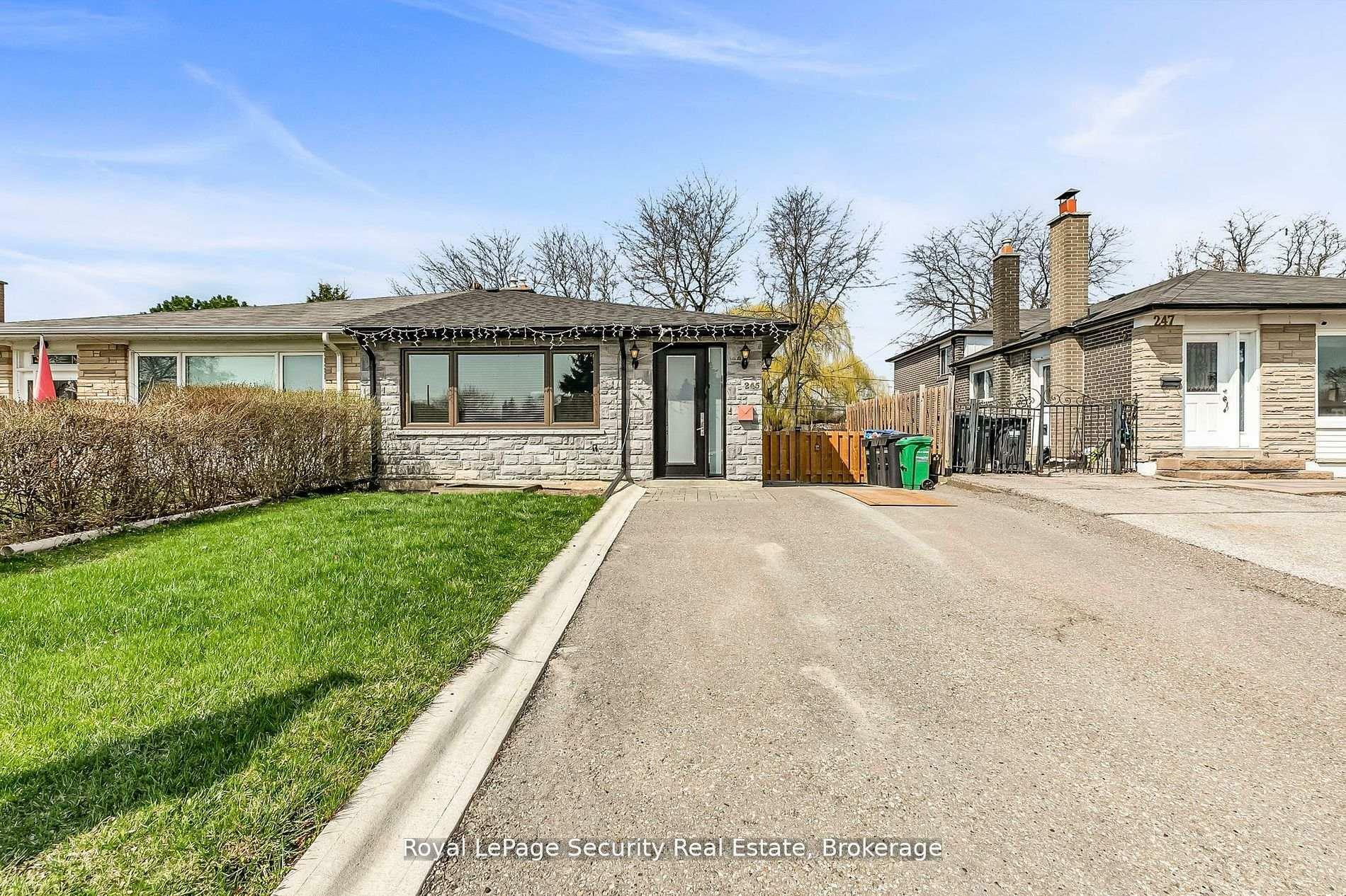 Property Photo: 245 Avondale Boulevard ON L6T 1J3