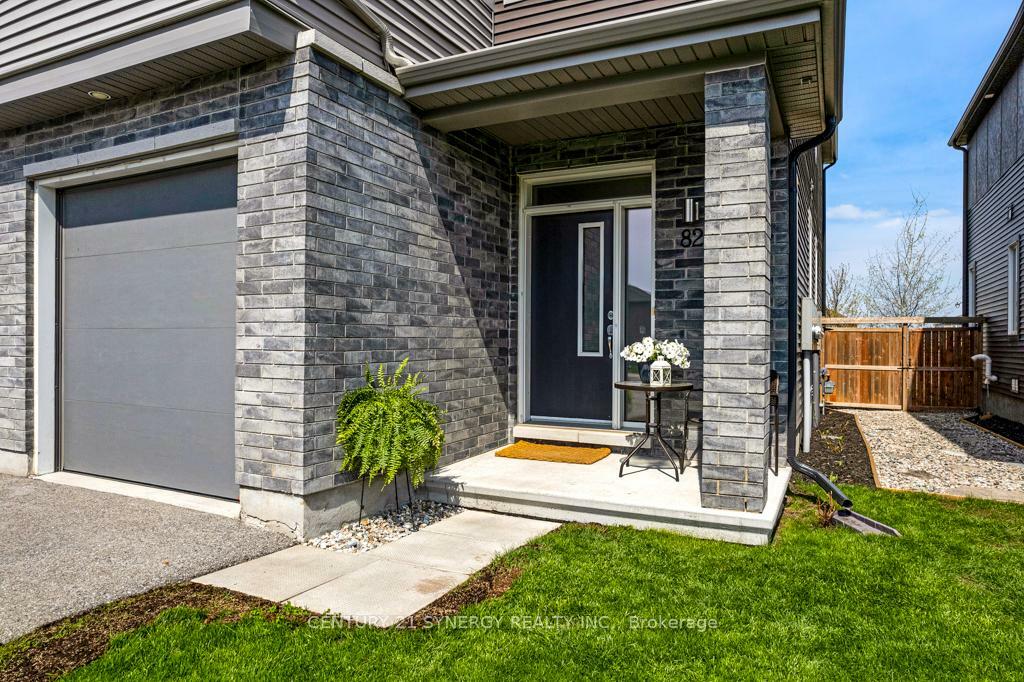 Photo de la propriété: 82 Riddell Street ON K7C 0J7