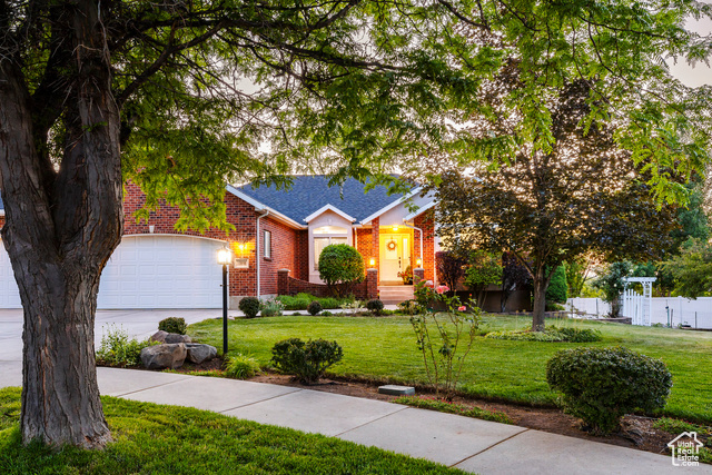 Property Photo: 13898 Summerset Cir UT 84020