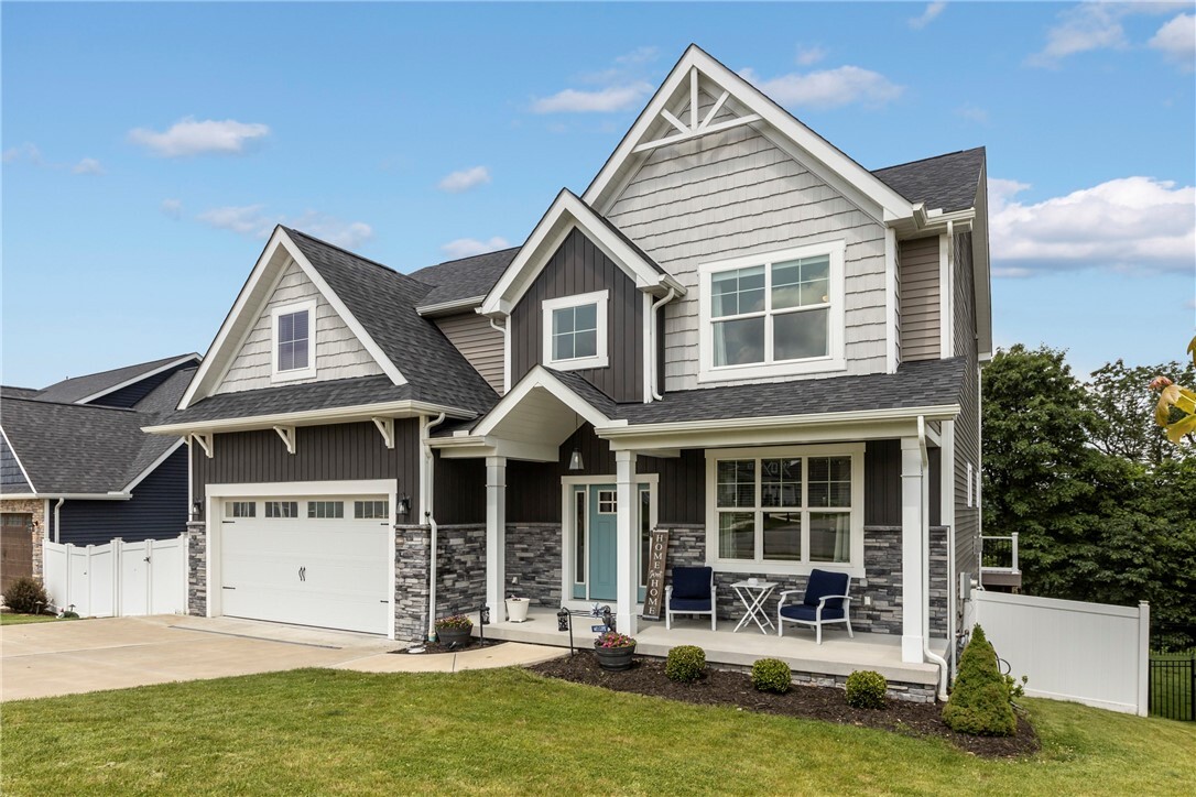 Property Photo: 582 Forest Oaks Trl PA 15642