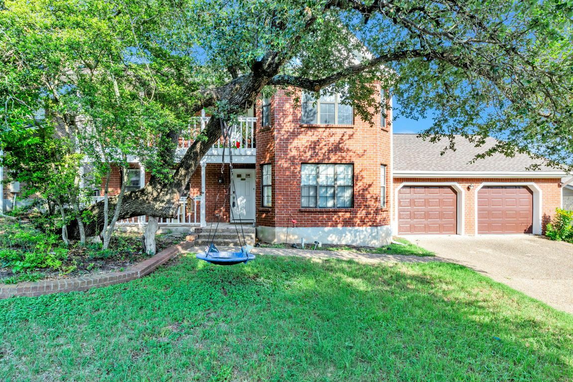 Property Photo: 10903 Chateau Hill TX 78750