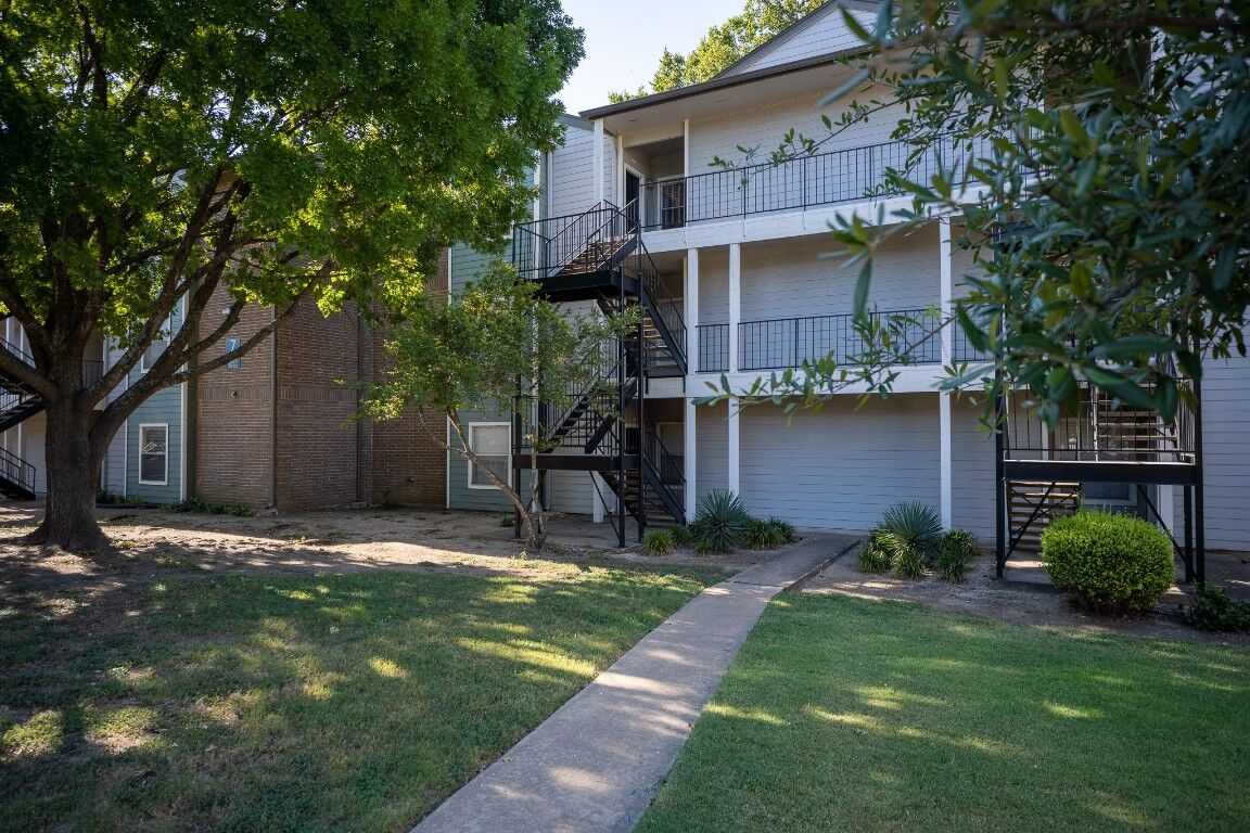 Property Photo: 12166 Metric Boulevard 371 TX 78758