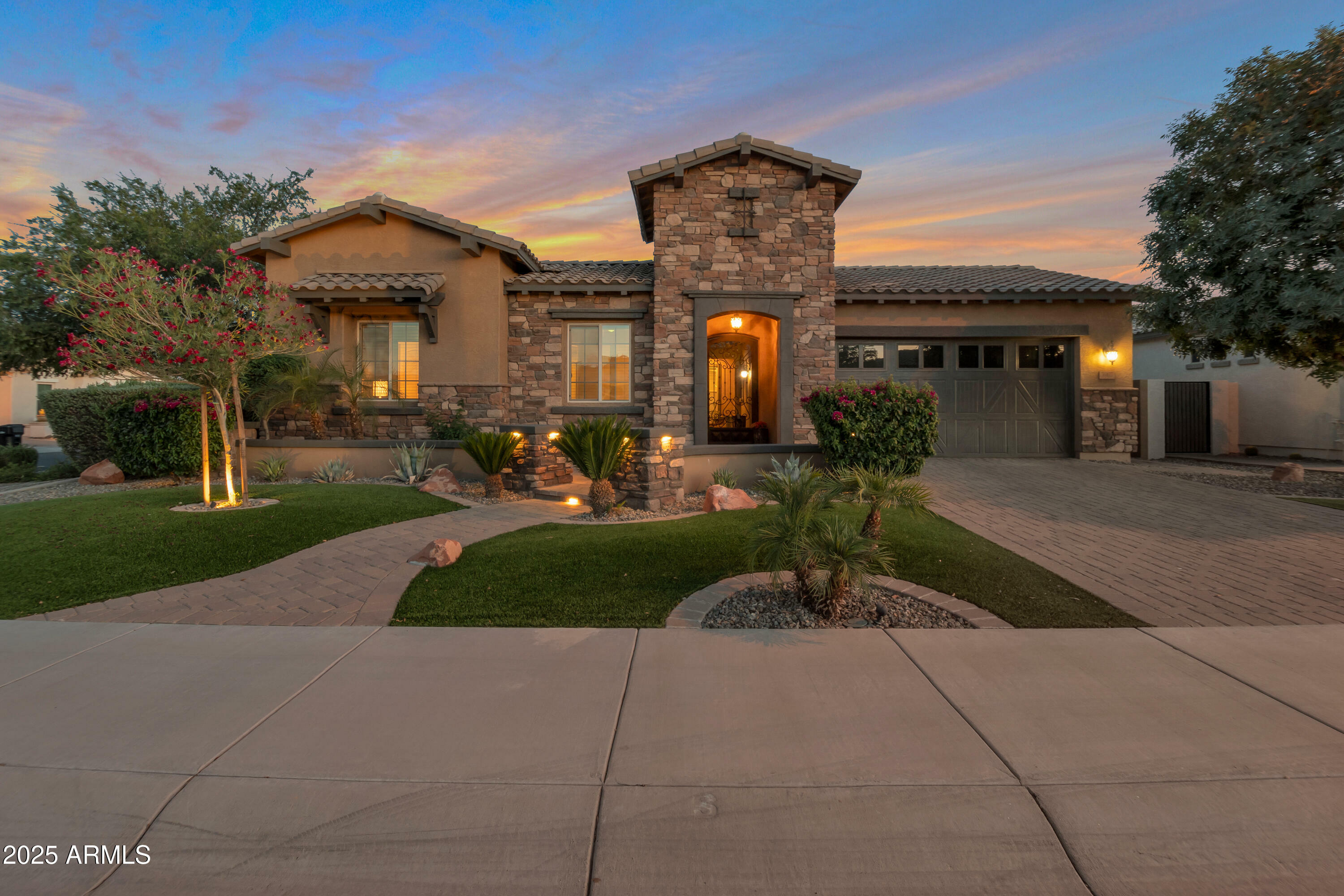 3907 E Carob Drive  Gilbert AZ 85298 photo