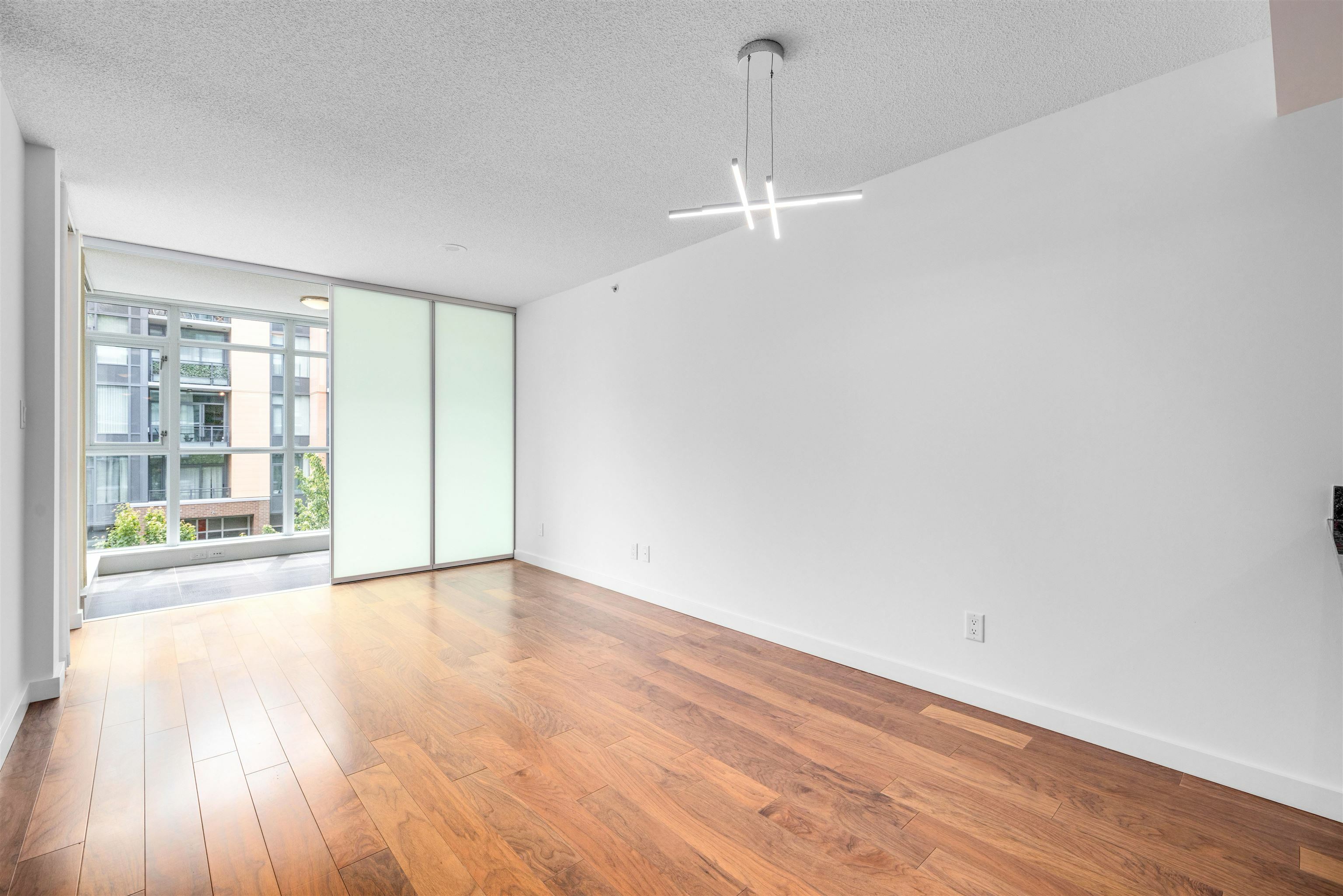 Property Photo: 2080 W Broadway 571 BC V6J 0C7