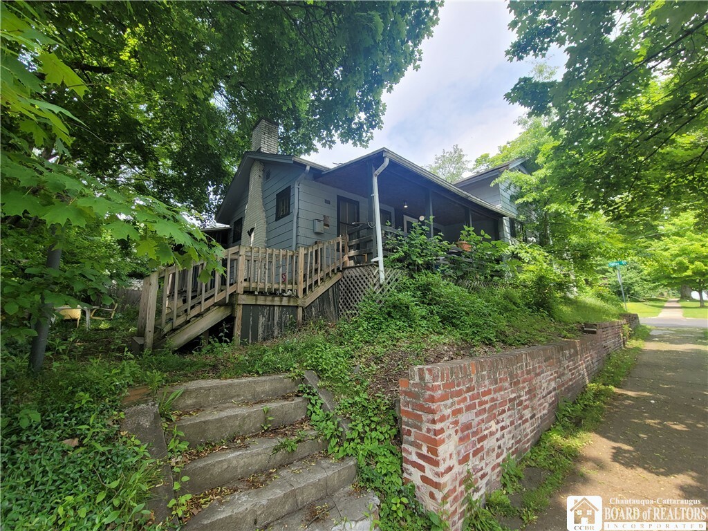 Property Photo: 315 E 6th Street NY 14701