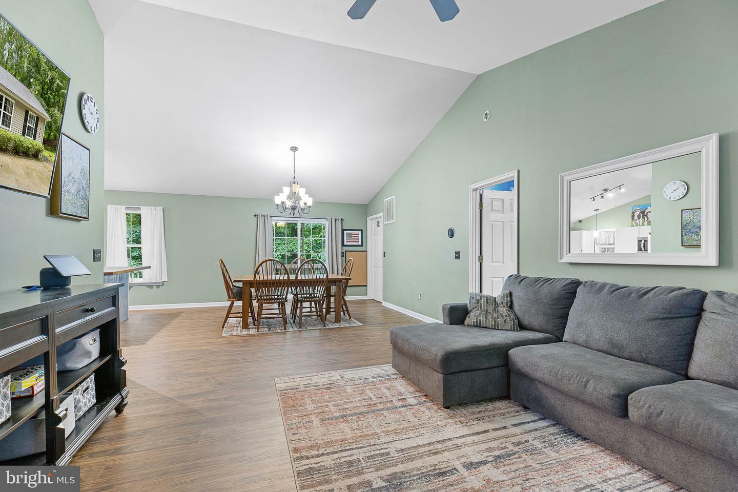 Property Photo: 6199 Curtis Circle VA 22485