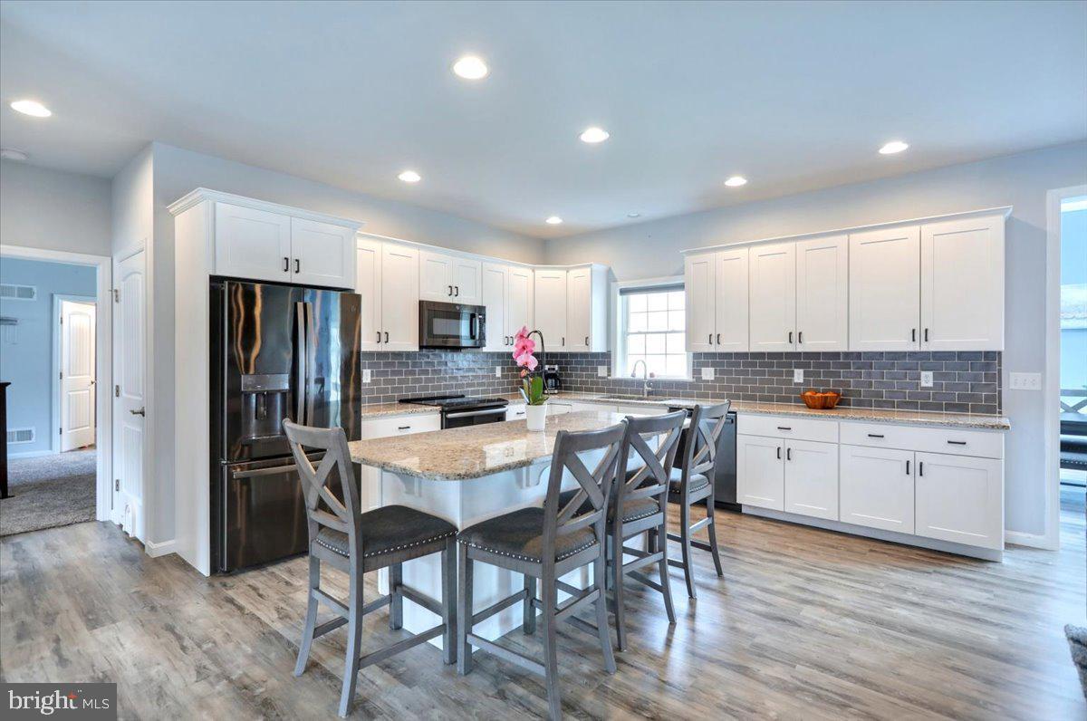 Property Photo: 208 Pebble Drive PA 17022