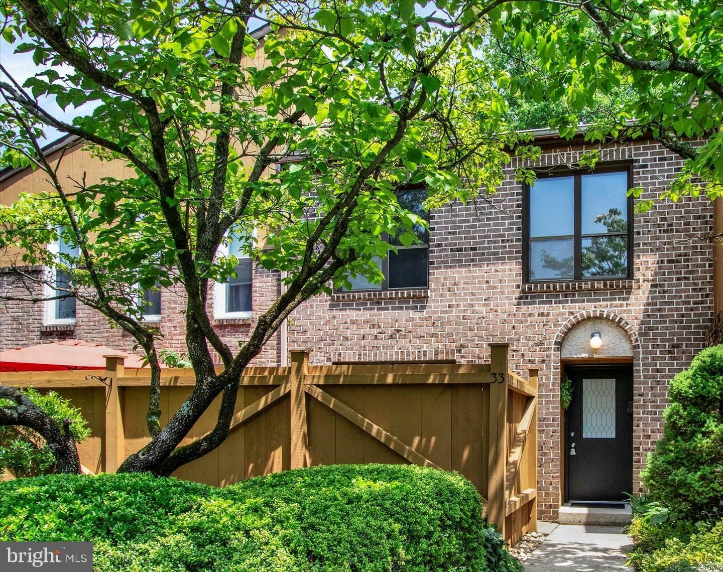 Property Photo:  33 Pinehurst Court  PA 19607 