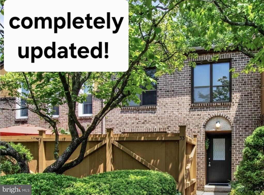 Property Photo:  33 Pinehurst Court  PA 19607 